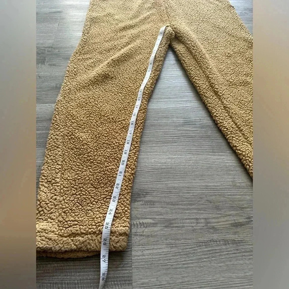 Halloween coming soonTed 2 jumper Sz S - Picture 6 of 8